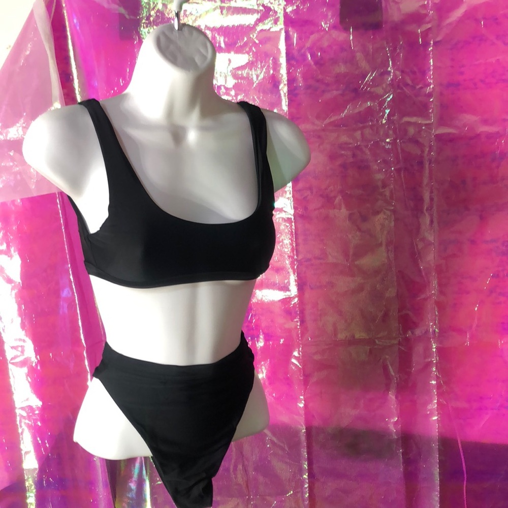 High waisted 2 piece swimsuit